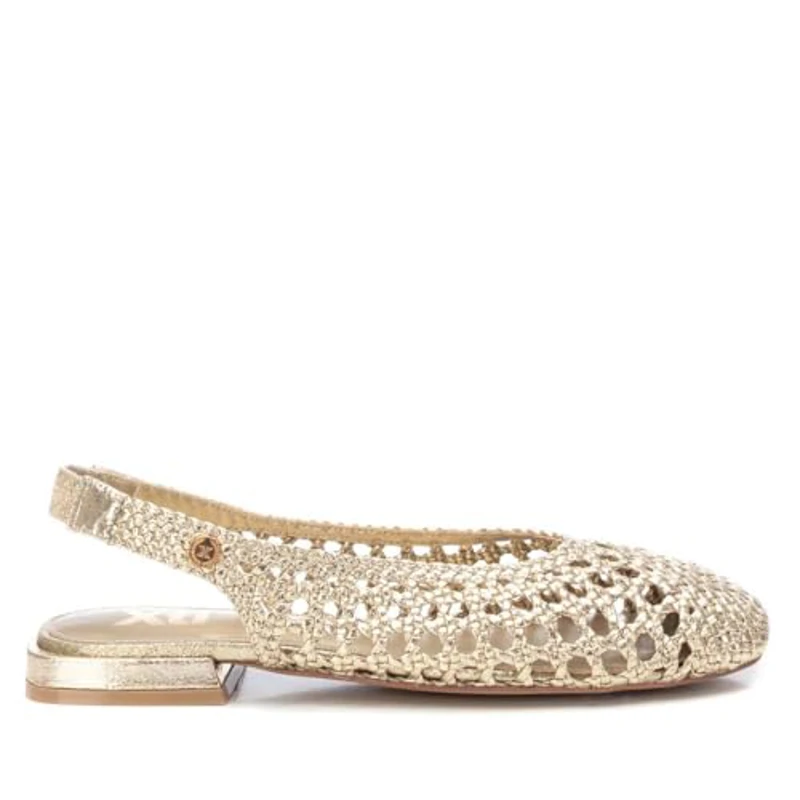 XTI - Zapato Mujer Oro - Calzado Cómodo y Versátil - Moda Casual - Modelo 14379202 (Talla 38) - Imagen 1
