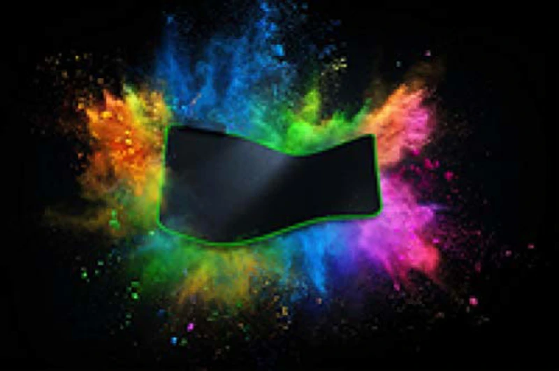 Razer Goliathus Chroma - Alfombrilla de ratón suave para juegos con iluminación RGB (soporte para cables, superficie de tela, antideslizante, borde cosido, optimizada para todos los ratones) Negro - Imagen 2