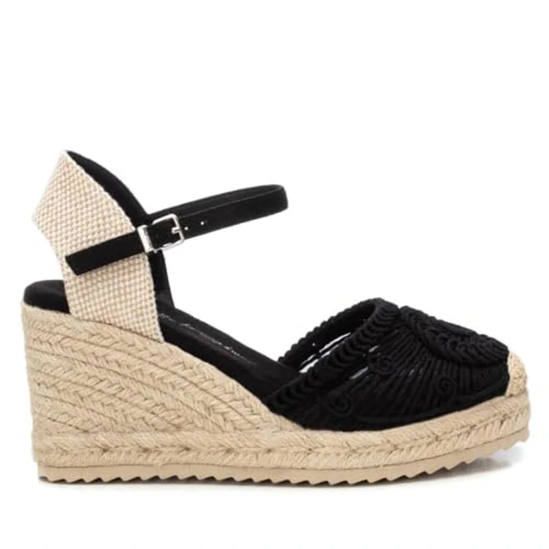 XTI - Sandalias con Cuña Mujer Negro - Calzado Cómodo y Versátil - Moda casual - Modelo 14384503 (Talla 39) - Imagen 1