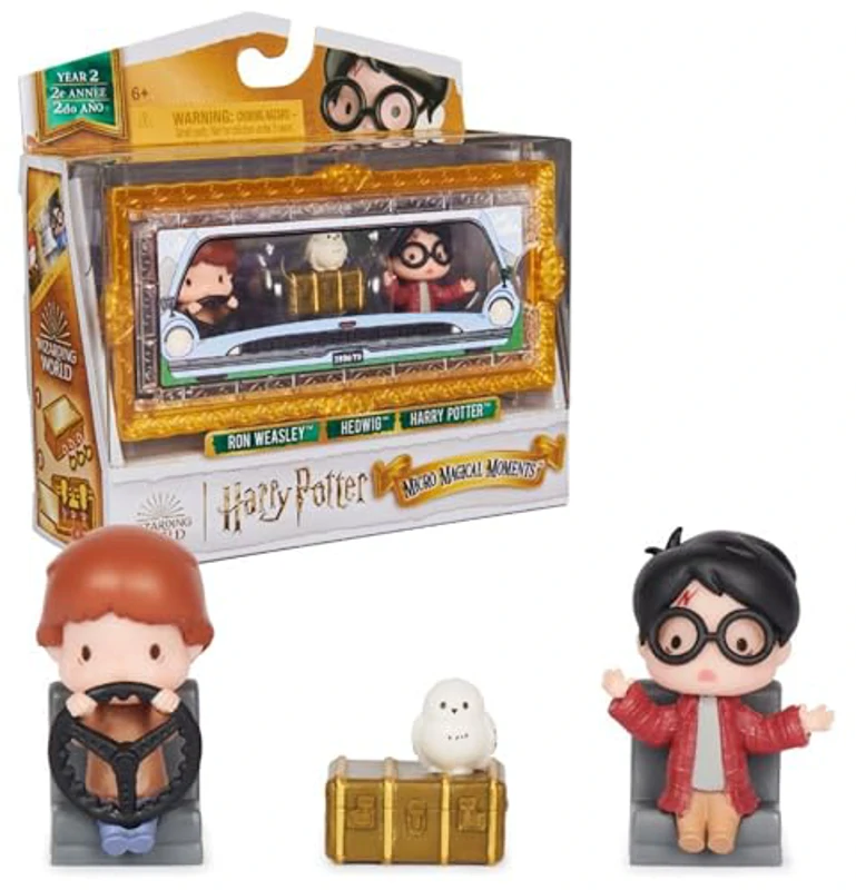 WIZARDING WORLD - PACK 3 FIGURAS HARRY POTTER WIZARDING WORLD MICRO MAGICAL MOMENTS: HARRY, RON Y HEDWIG + CAJA COCHE VOLADOR DEL AÑO 2 DE EXHIBICIÓN - 6068612 - Juguetes Niños 6 Años + - Imagen 1