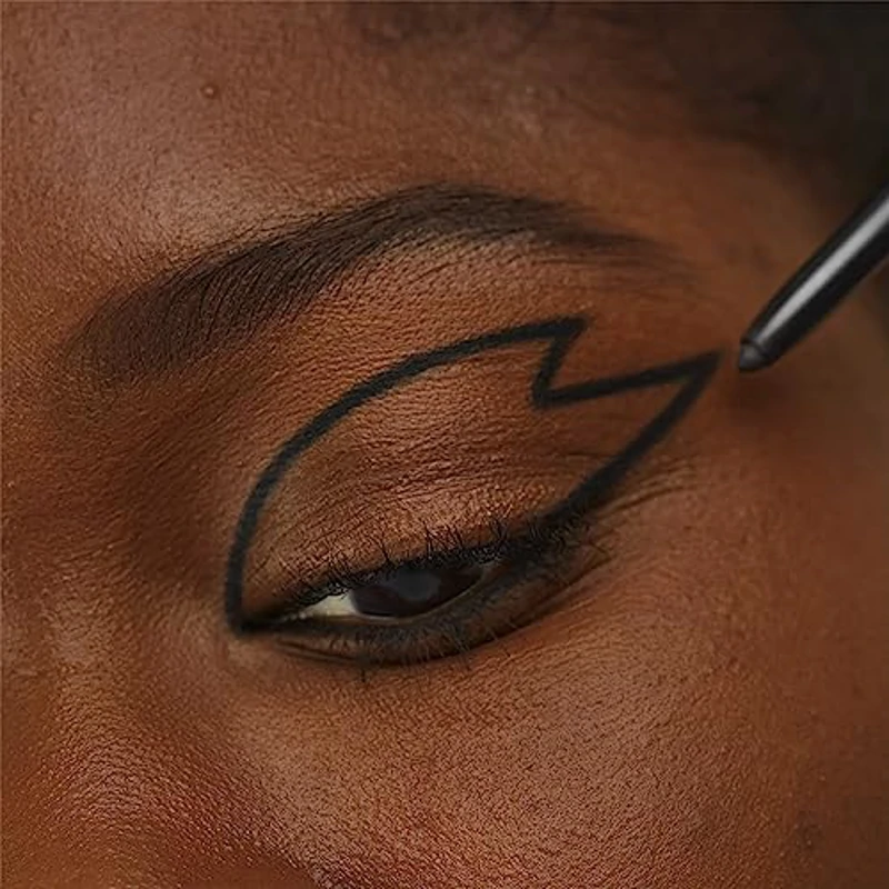 3INA MAKEUP - The 24h Automatic Eye Pencil 900 - Negro - Lápiz de ojos retráctil con duración 24H - Delineador de ojos de alta pigmentación con textura cremosa - 12 tonos - - Vegan - Cruelty Free - Imagen 2