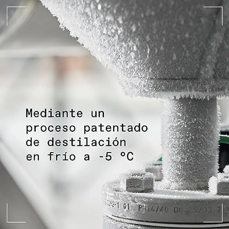 Oxley Ginebra Premium en Pequeños Lotes, 47 % ALC, 70 cl/700 ml, Destilada Artesanalmente en Frío a Temperaturas Bajo Cero para Resaltar la Frescura de los Botánicos - Imagen 3